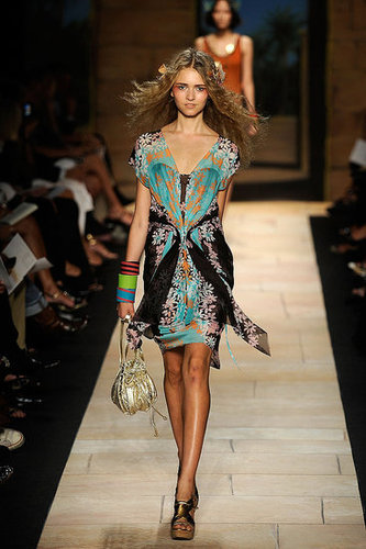 New York Fashion Week: Diane Von Furstenberg Spring 2010 New York Fashion Week: Diane Von Furstenberg Spring 2010