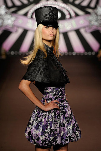 New York Fashion Week: Anna Sui Spring 2010 New York Fashion Week: Anna Sui Spring 2010