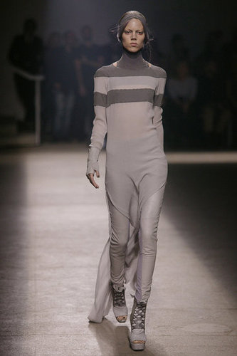Paris Fashion Week: Gareth Pugh Spring 2010 Paris Fashion Week: Gareth Pugh Spring 2010