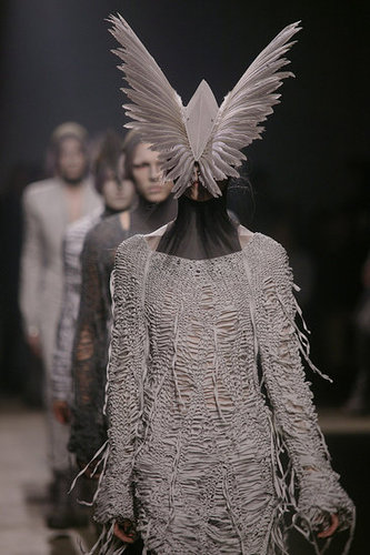 Paris Fashion Week: Gareth Pugh Spring 2010 Paris Fashion Week: Gareth Pugh Spring 2010