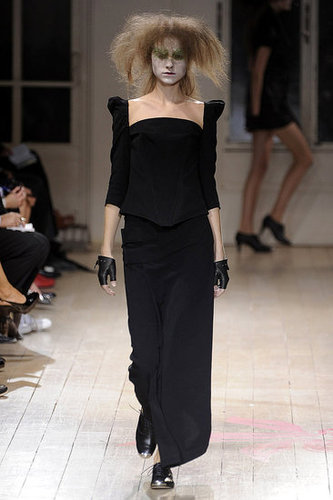 Paris Fashion Week: Yohji Yamamoto Spring 2010 Paris Fashion Week: Yohji Yamamoto Spring 2010