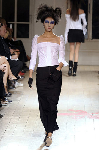 Paris Fashion Week: Yohji Yamamoto Spring 2010 Paris Fashion Week: Yohji Yamamoto Spring 2010
