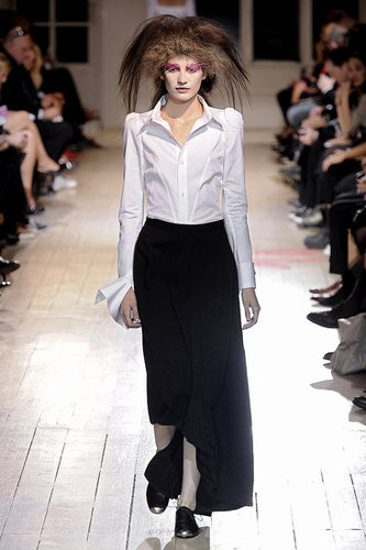 Paris Fashion Week: Yohji Yamamoto Spring 2010 Paris Fashion Week: Yohji Yamamoto Spring 2010