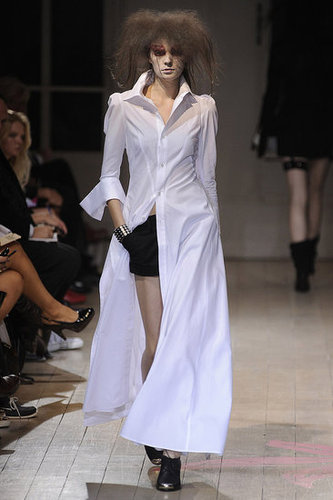 Paris Fashion Week: Yohji Yamamoto Spring 2010 Paris Fashion Week: Yohji Yamamoto Spring 2010