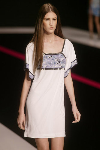 Paris Fashion Week: Leonard Spring 2010 Paris Fashion Week: Leonard Spring 2010