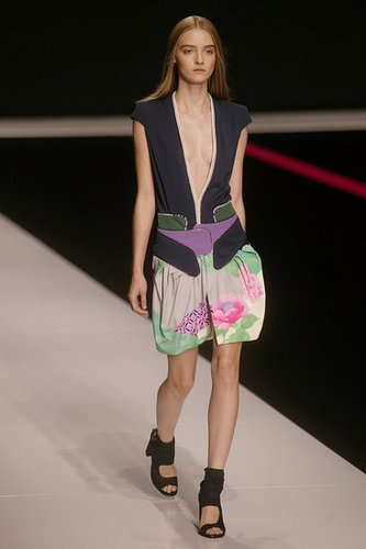 Paris Fashion Week: Leonard Spring 2010 Paris Fashion Week: Leonard Spring 2010