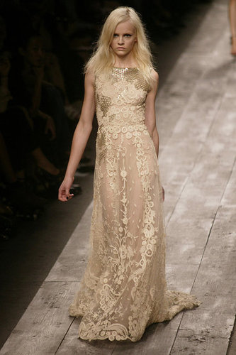 Paris Fashion Week: Valentino Spring 2010 Paris Fashion Week: Valentino Spring 2010