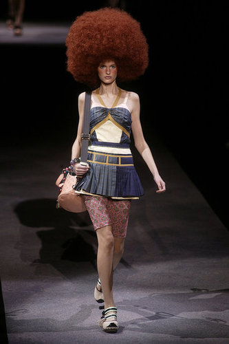 Paris Fashion Week: Louis Vuitton Spring 2010 Paris Fashion Week: Louis Vuitton Spring 2010