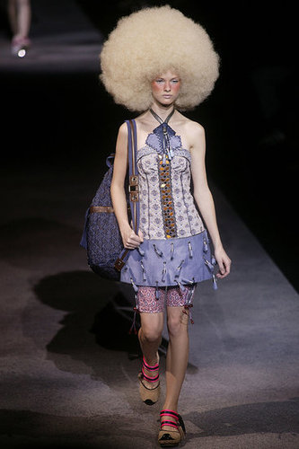 Paris Fashion Week: Louis Vuitton Spring 2010 Paris Fashion Week: Louis Vuitton Spring 2010