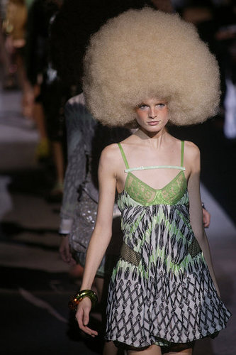 Paris Fashion Week: Louis Vuitton Spring 2010 Paris Fashion Week: Louis Vuitton Spring 2010