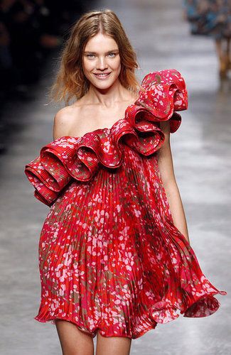 Paris Fashion Week: Stella McCartney Spring 2010 Paris Fashion Week: Stella McCartney Spring 2010