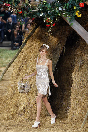 Paris Fashion Week: Chanel Spring 2010 Paris Fashion Week: Chanel Spring 2010