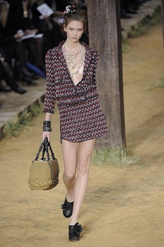 Paris Fashion Week: Chanel Spring 2010 Paris Fashion Week: Chanel Spring 2010
