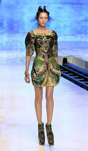 Paris Fashion Week: Alexander McQueen Spring 2010 Paris Fashion Week: Alexander McQueen Spring 2010