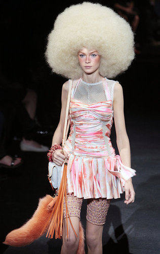 Paris Fashion Week: Louis Vuitton Spring 2010 Paris Fashion Week: Louis Vuitton Spring 2010