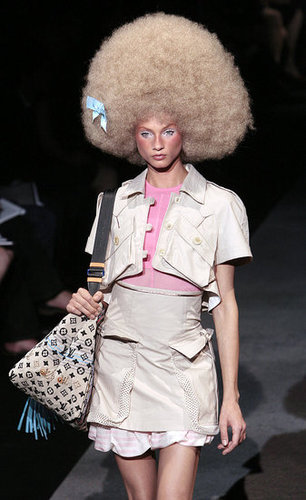 Paris Fashion Week: Louis Vuitton Spring 2010 Paris Fashion Week: Louis Vuitton Spring 2010