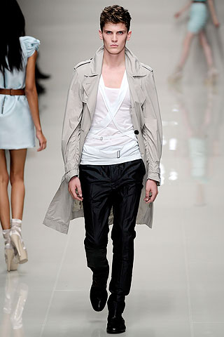 Burberry Prorsum spring 2010
Burberry Prorsum spring 2010