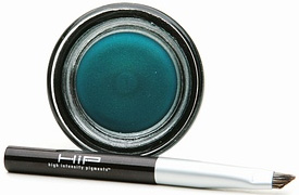 Doing Drugstore: L'Oreal HIP Color Rich Cream Eyeliner