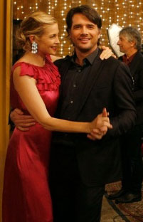 Gossip Girl Beauty Quiz: Episode 5 "Rufus Getting Married" 2009-10-13 12:00:08