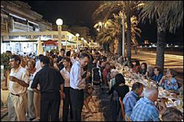 Spain Breaks Record For Largest Dining Table