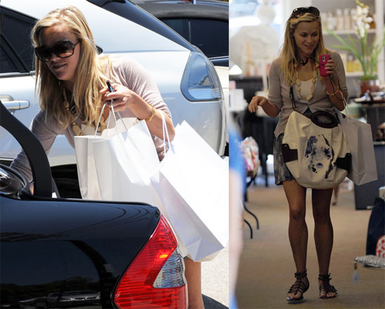 Photos of Reese Witherspoon Shopping 