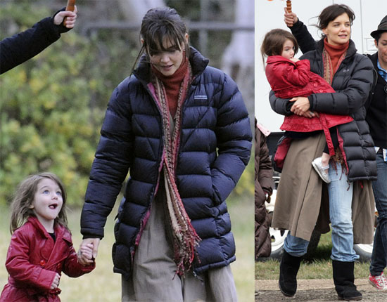 Photos of Katie Holmes and Suri Cruise in Melbourne Photos of Katie Holmes and Suri Cruise in Melbourne