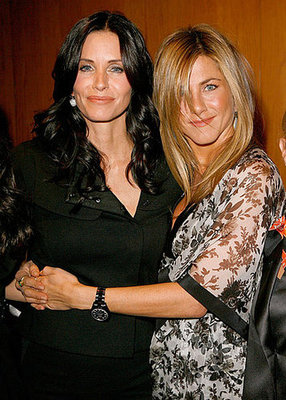 Courteney Cox Says She Wants Jennfier Aniston on Cougar Town