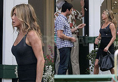 Photos of Jennifer Aniston and Gerard Butler Filming The Bounty Photos of Jennifer Aniston and Gerard Butler Filming The Bounty