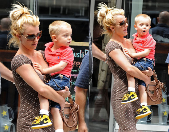 Photos of Britney Spears in NYC Photos of Britney Spears in NYC