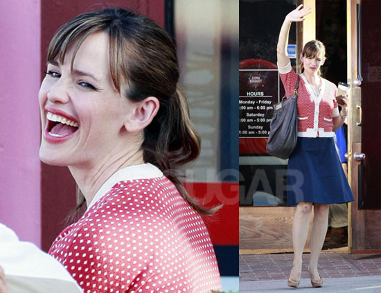 Photos of Jen Garner on Set