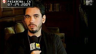Morning Links — DJ AM Talks About Addiction a Month Before His Death