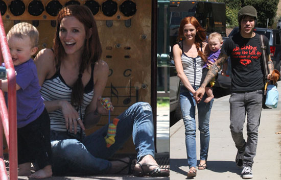 Photos of Ashlee Simpson, Pete Wentz, and Bronz Wentz at the Park in LA 2009-09-10 13:39:05 Photos of Ashlee Simpson, Pete Wentz, and Bronz Wentz at the Park in LA 2009-09-10 13:39:05