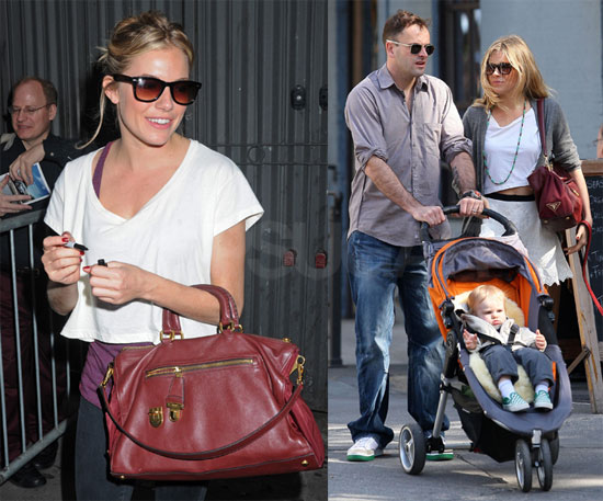Photos of Sienna Miller and Johnny Lee Miller in NYC 2009-10-05 15:55:22 Photos of Sienna Miller and Johnny Lee Miller in NYC 2009-10-05 15:55:22