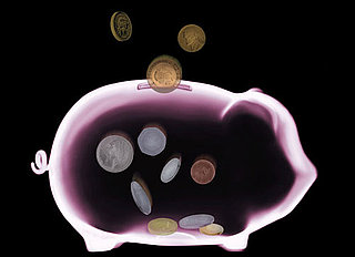 Savvy Links: How Much Should You Have in Savings?