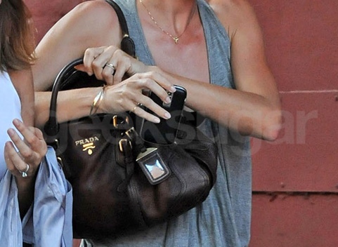 Match the Celeb With the Cell Phone Match the Celeb With the Cell Phone