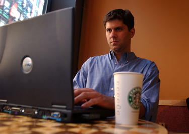 Coffee Shops in New York City Ban Laptop Users