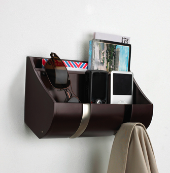 Cubby Organizer Keeps Your Gadgets at Eye Level 