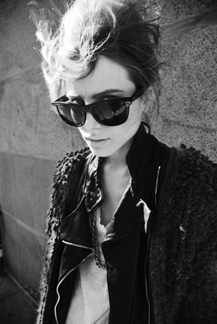 Fab Face: Dree Hemingway Fab Face: Dree Hemingway