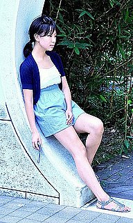 Look of the Day: Sitting Pretty 