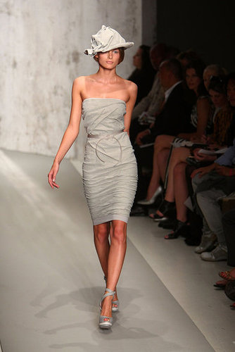 2010 Spring New York Fashion Week: Donna Karan Gallery 2010 Spring New York Fashion Week: Donna Karan Gallery