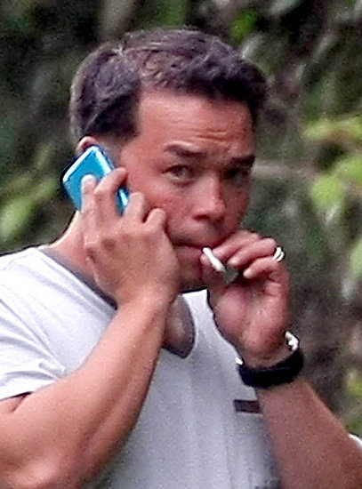 Jon Gosselin Smokes While He Chats