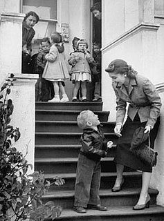 School Days Put Moms Back to Work
