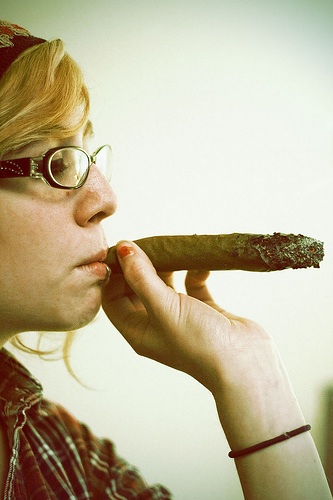 New York Mom Hits the Weed to Cope With Work and Wee One