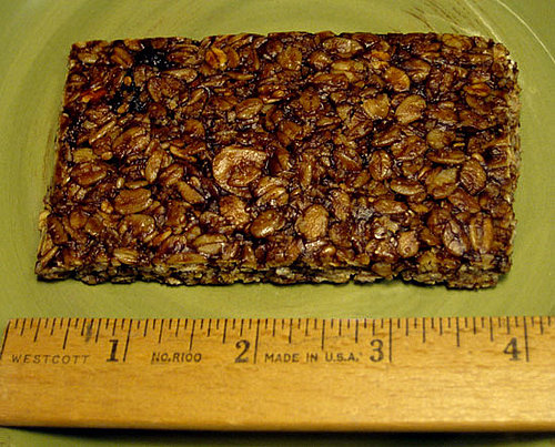 Food Review: Bear Naked Chocolaty Cherry Granola Bar