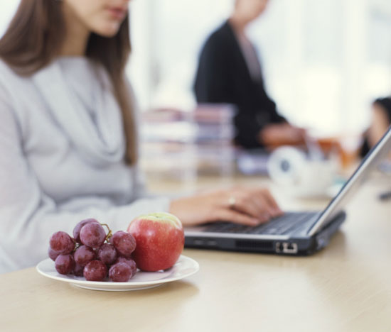 Snacking Dos and Don'ts Snacking Dos and Don'ts