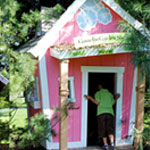 Play Like the Gosselin Eight in a Kids Crooked House Play Like the Gosselin Eight in a Kids Crooked House