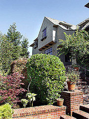 On the Market: Spend Some Green on this Green Day House On the Market: Spend Some Green on this Green Day House