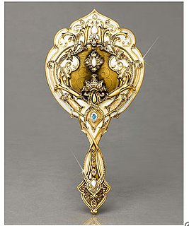Do You Own a Hand Mirror?