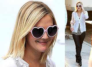 Photos Of Drew Barrymore and Justin Long In New York City To Film Going The Distance
