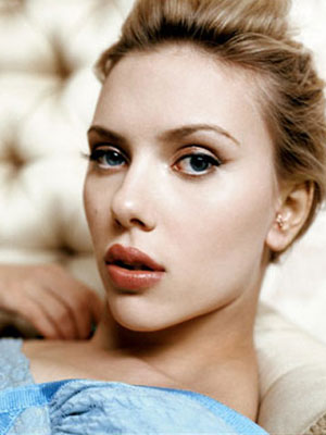 Scarlet Johansson does Cosmo